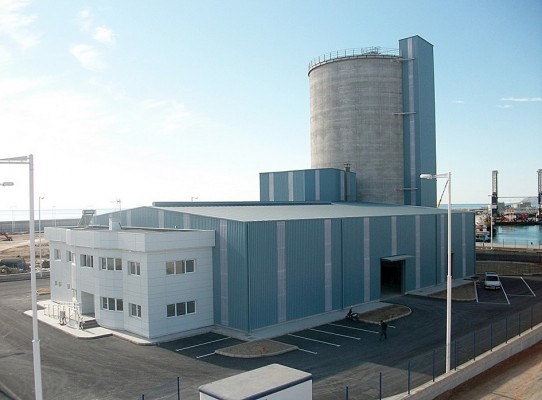 Cementos Molins compra una instalación de cemento blanco en Alicante 