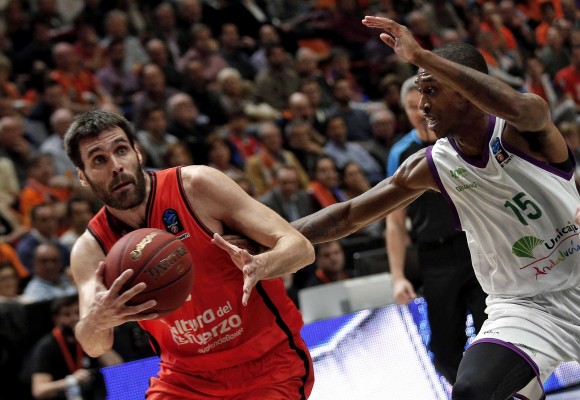 Valencia Basket golpea primero