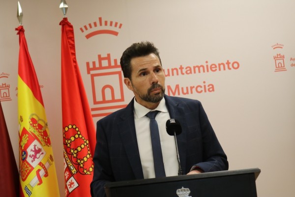 Mario Gómez exige a la Comunidad que reponga los 30 millones 