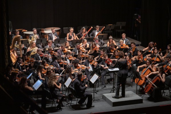L'Orquestra Filharmònica de la UV celebra el seu 25 aniversari amb obres de Händel, Mozart i Verdi
