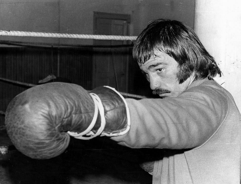 De la violencia taleguera a la violencia deportiva; 