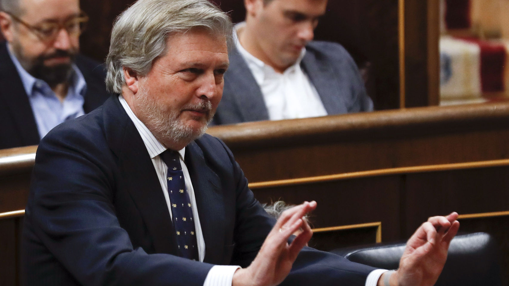 El Gobierno irá a la Justicia si Marzà mantiene el decreto de plurilingüismo