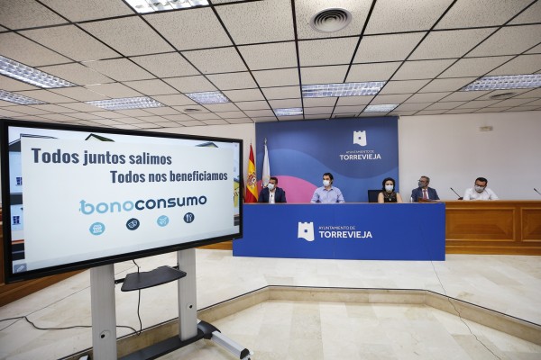 Torrevieja vende en seis días 110.805 euros de 