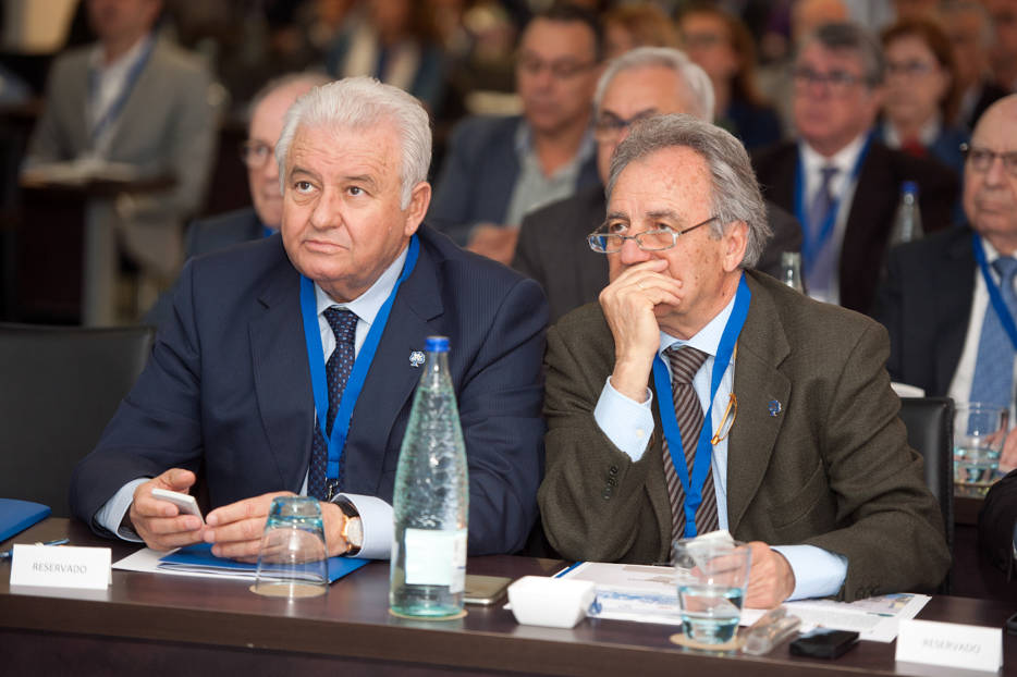 El presidente de Coepa, Francisco Gómez, en la asamblea de Aefa, que también preside. Foto: RAFA MOLINA - 