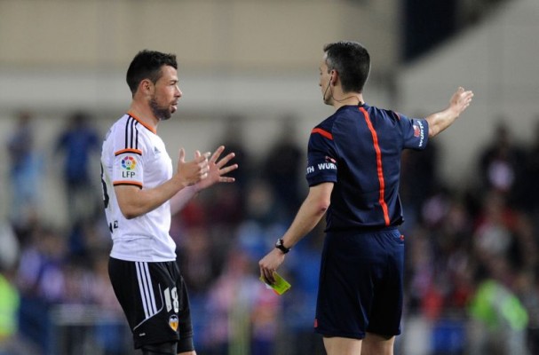 Jaime Latre en Valencia-Barcelona y Mateu Lahoz en Real Madrid-Getafe