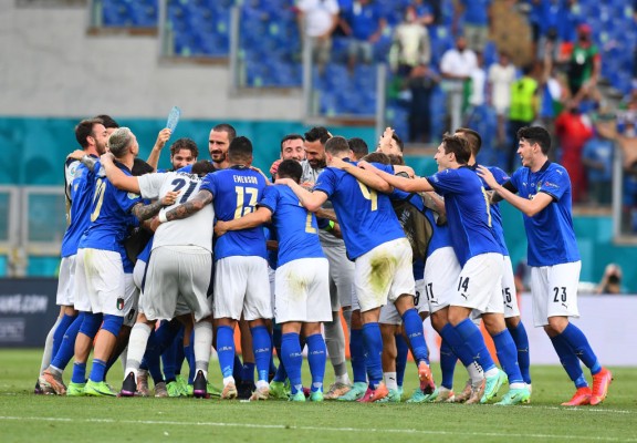 Italia contra la novata Austria y la influencia de Alaba
