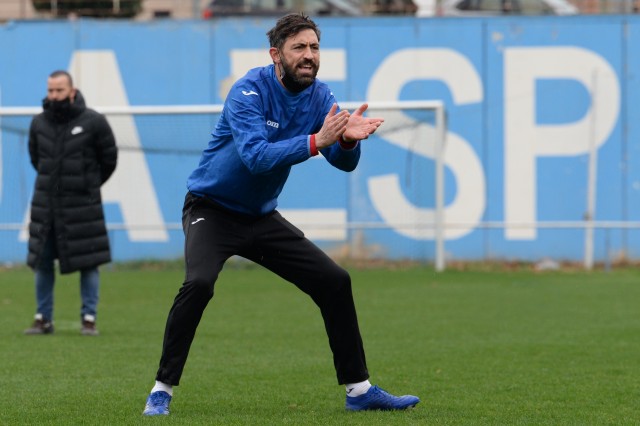 Molo, de 36 años y ex defensa del Lorca y el Murcia, entrenará al Águilas FC