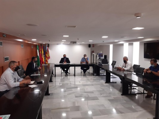 La CHS se compromete a acelerar los trámites de aprovechamiento de la desaladora de Escombreras