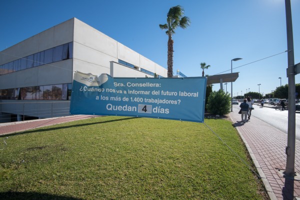 La 'soledad' del PSPV obliga a Sanidad a asumir al personal de Torrevieja como en Alzira