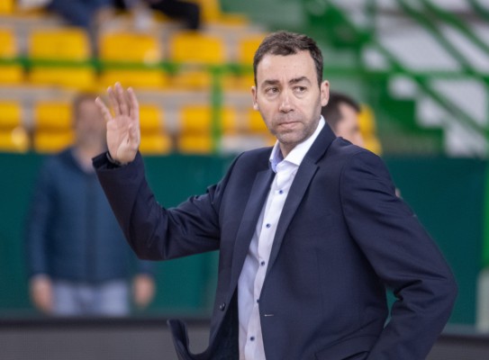Pedro Rivero no seguirá en el HLA Alicante