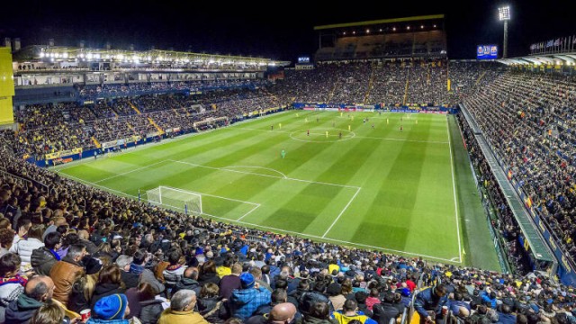 El público podrá volver a los estadios deportivos la próxima temporada