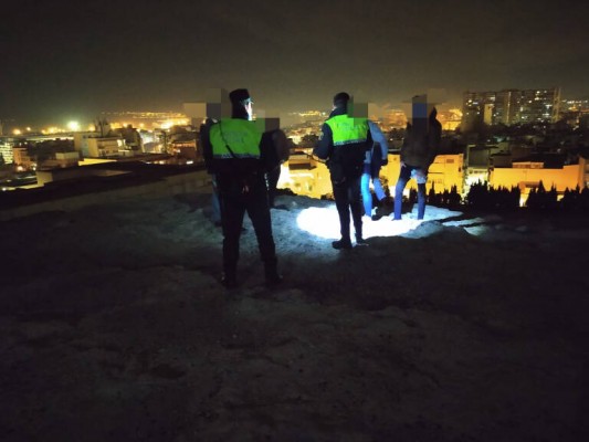 La Noche de San Juan se salda con 25 denuncias por hacer botellón en Alicante