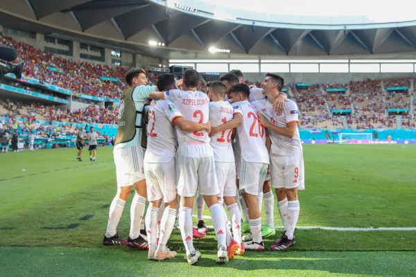 El partido redondo de Sarabia, Busquets y el regreso del liderazgo

