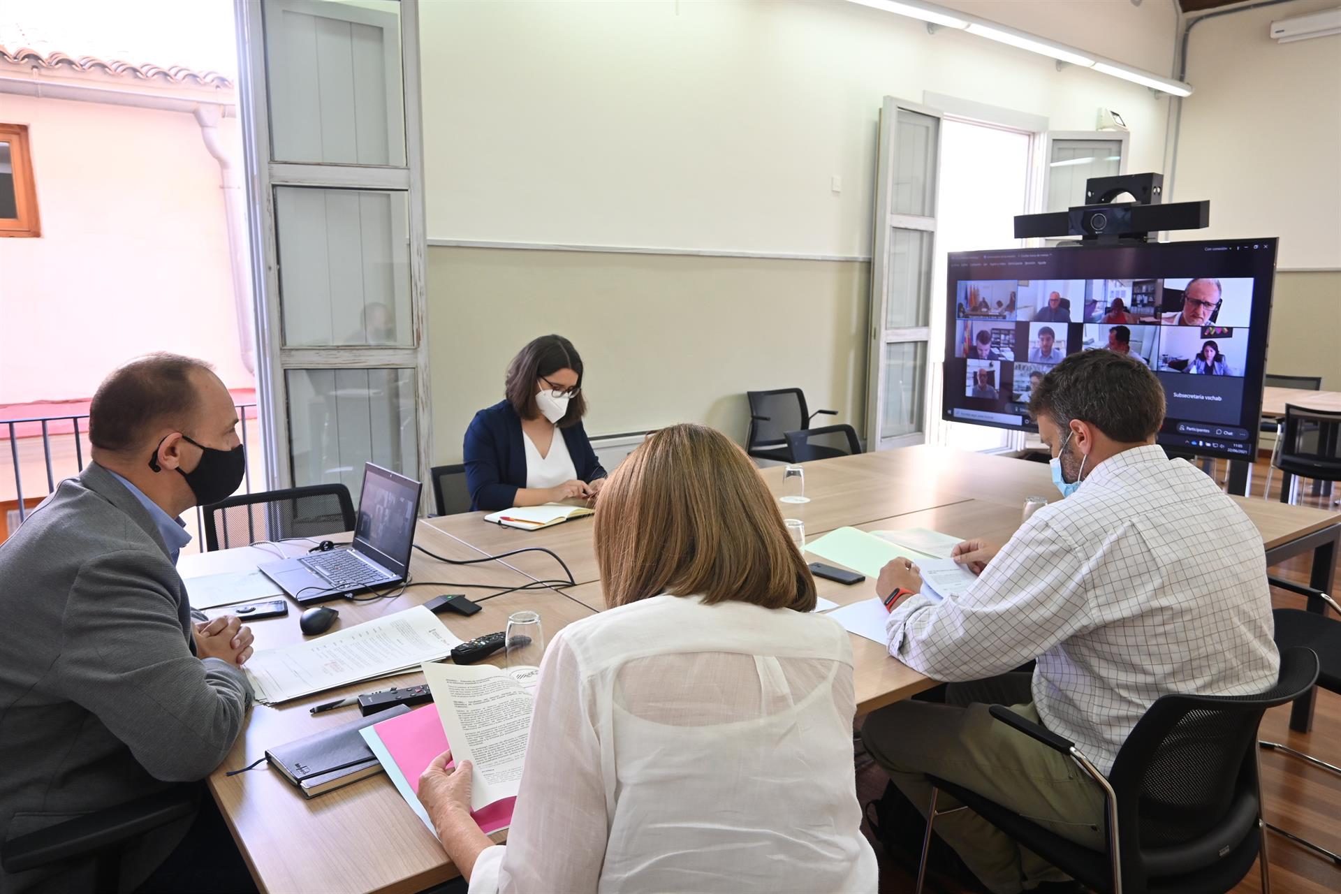 El PSPV hace pinza con Dalmau y apoyará a Oliver en la EVha tras el gesto de Oltra contra la EPS