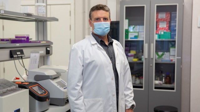 La edad, principal explicación para las mutaciones genéticas propias del cáncer de piel