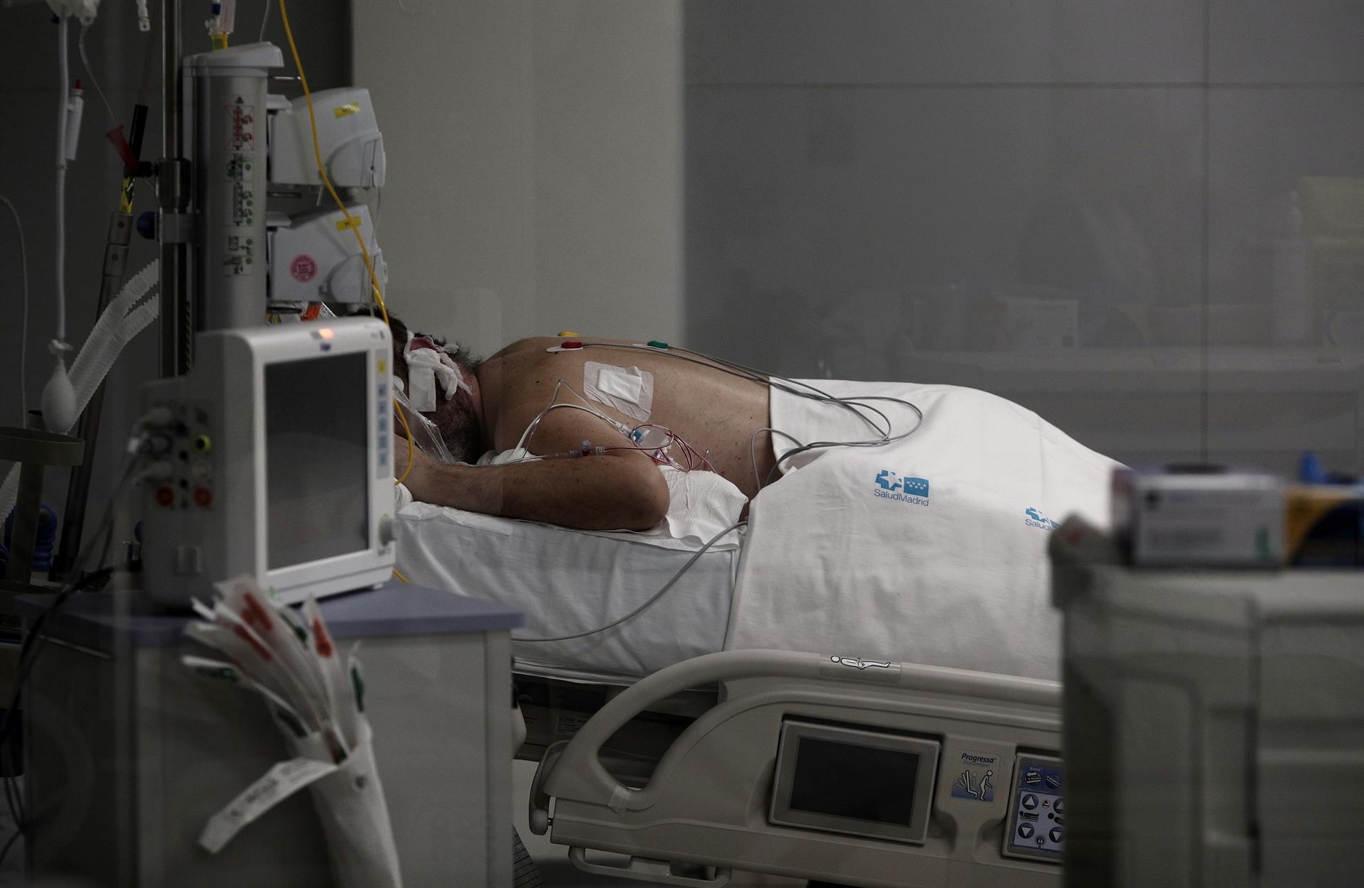 Los ingresos por covid descienden en Castellón que continúa sin nuevas muertes pero suma 12 casos