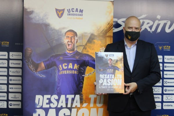 El UCAM CF lanza sus abonos para Primera RFEF con precios que parten de 60 euros para adultos

