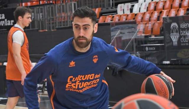 Sastre, Marinkovic, San Emeterio y Kalinic, primeros asuntos con Peñarroya