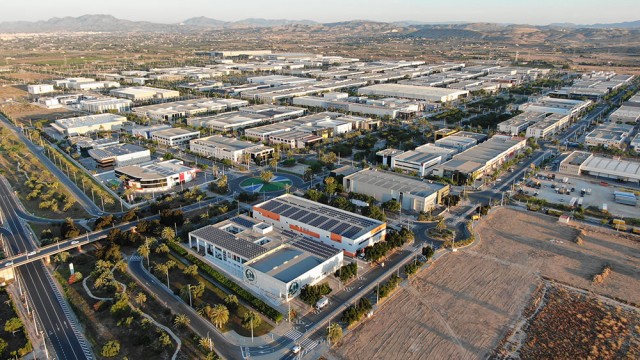 Elche Parque Empresarial, a la espera del Ayuntamiento para avanzar en la Ley de Áreas Industriales
