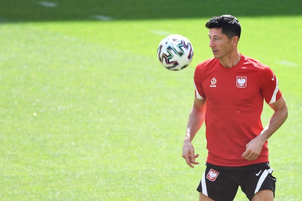 Suecia busca el liderato y Polonia una victoria salvadora