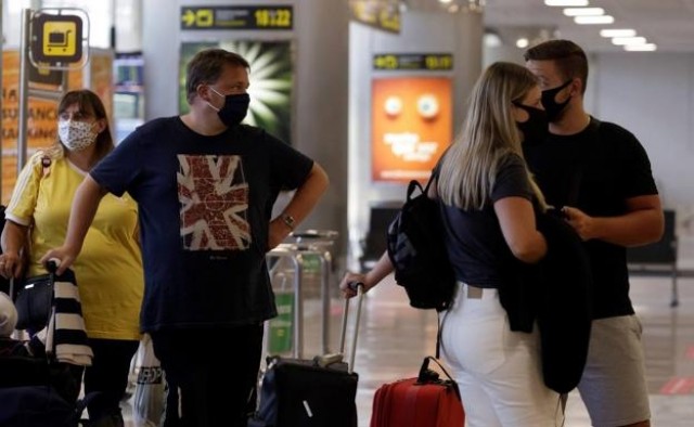 Europa se cierra al turismo británico mientras Ximo Puig pide que les abran las puertas 
