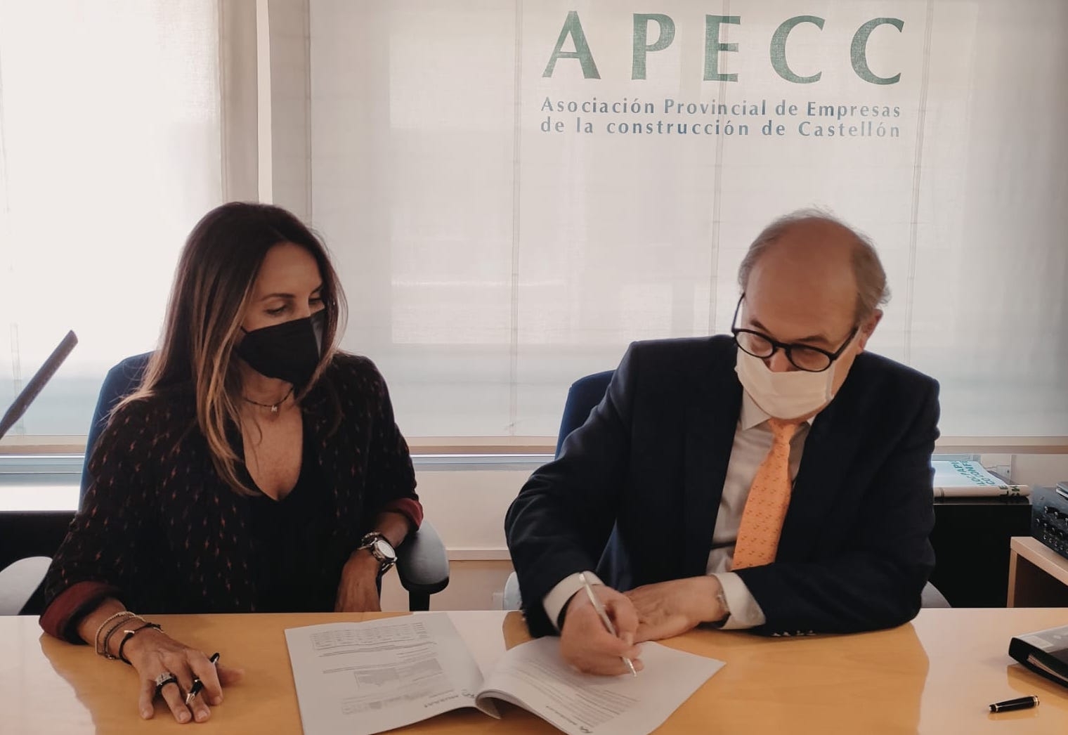 APECC y la mutua Musaat sellan un acuerdo de colaboración para mejorar la cobertura en el sector de la construcción