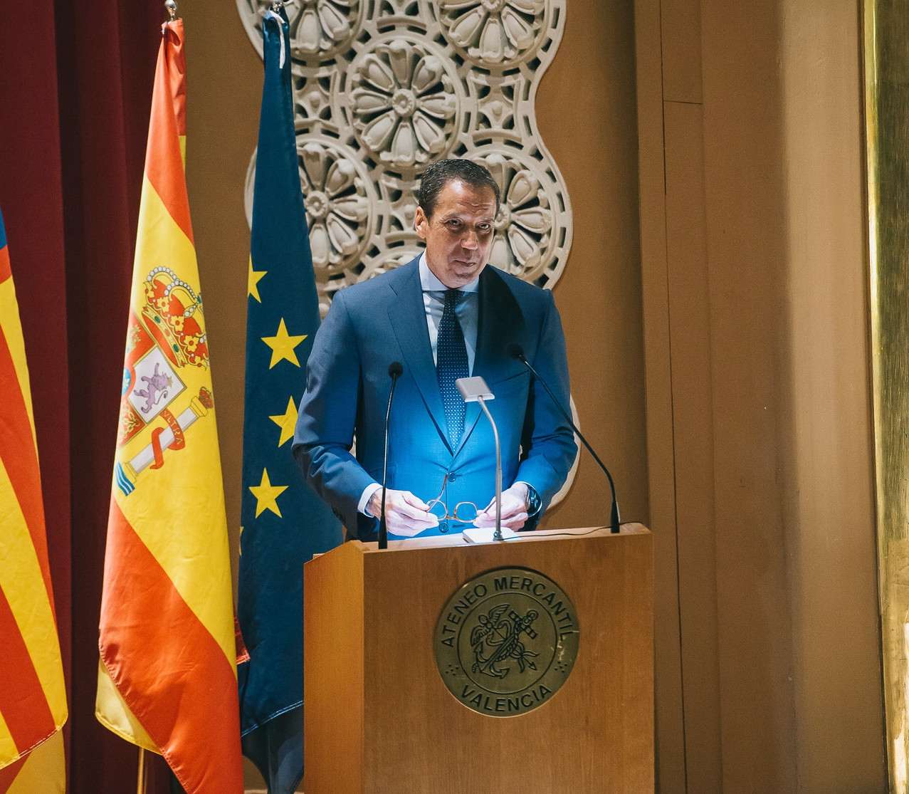 Zaplana apunta a Belhot como el beneficiario de las transferencias de dinero desde el extranjero