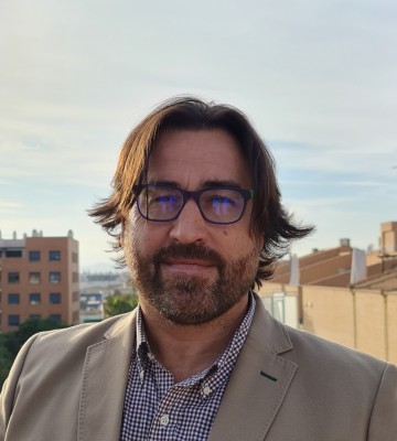 Daniel Santos recibe la Medalla e Insignia de Plata de la Federación Española