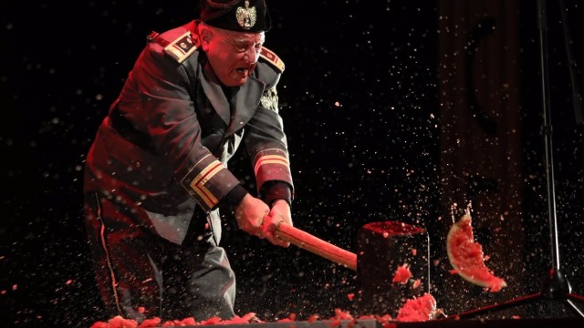 Leo Bassi encabeza la Mostra de Pallassos con una crítica al auge del fascismo
