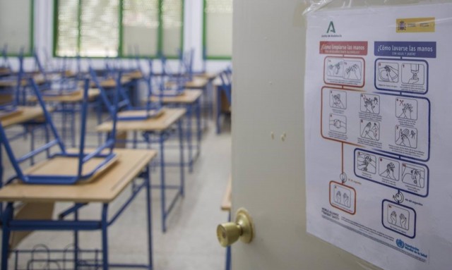  Marzà ofrece vacunar en los colegios a los alumnos mayores de 12 años si Sanidad lo 