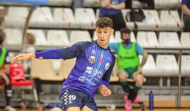 David Yera amplía su contrato con el Bisontes