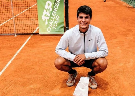 Alcaraz, con molestias, se cae del cuadro final del Mallorca Championships