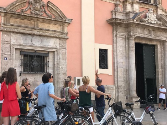 Turisme convoca la octava edición de las pruebas de habilitación de guía de turismo de la Comunitat