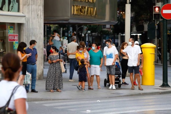 El comercio inicia las rebajas de verano con la esperanza de finiquitar la peor fase de la covid-19
