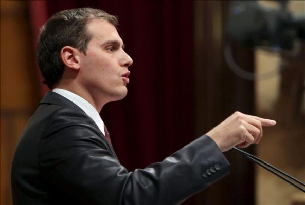 Los Presupuestos Generales de 2017 incluyen la bajada del IVA cultural al 10%