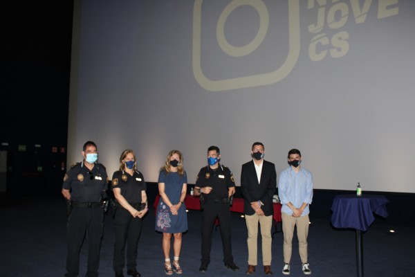 La Policía Local premia a 120 estudiantes de ESO en la tercera edición de 'Comunica Jove' de Castelló