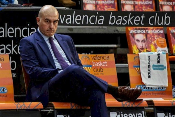 Ponsarnau: “En Valencia Basket el entrenador debe ser un paraguas”