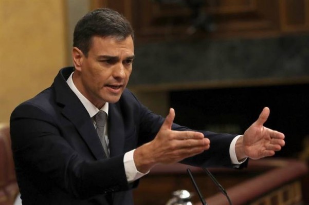 Sánchez prevé iniciar la vacunación de alumnos de ESO y Bachillerato dos semanas antes del curso