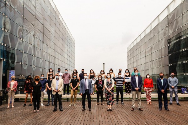 La 'Datathon 2021' de la UPV premia las soluciones tecnológicas de CAHOS 19, Agro-GIS y Data express