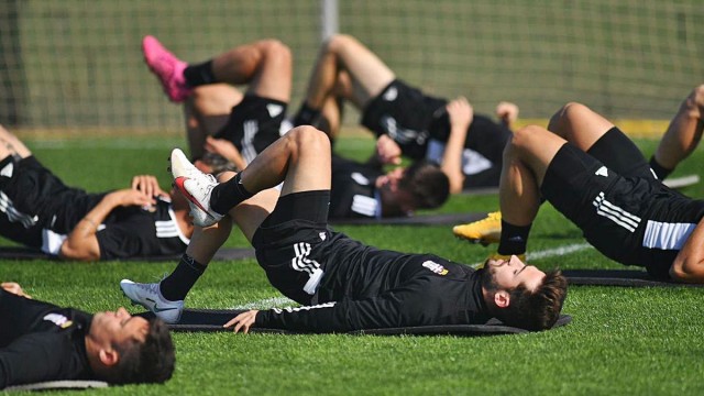 El Cartagena iniciará la pretemporada el 5 de julio y se medirá al Valencia, el Tenerife y el Elche