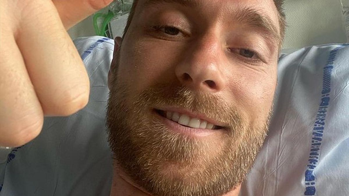 Eriksen recibe el alta y visita a sus compañeros en la concentración