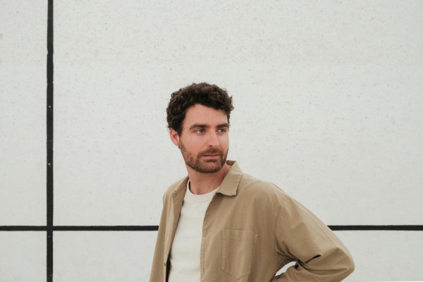 Íñigo Soler presenta 'Ayuda', el primer avance de 'Cosas que decir a tiempo'
