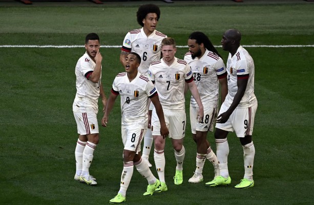 De Bruyne doblega a una Dinamarca conmovedora