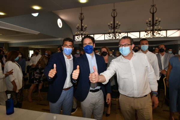 García Egea apadrina el relevo de Mazón por Pérez en Alicante: el PP entra en modo campaña