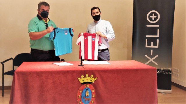 El Muleño CF, cuya cantera cuenta con 300 jóvenes, recibe el respaldo de la empresa fotovoltaica X-Elio