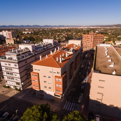 Castelló cierra la adquisición de seis viviendas en el Grau para uso social después de 34 años