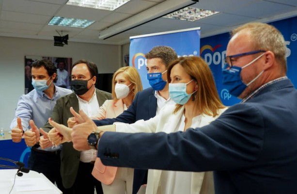 Desembarco del futuro PPCV en la entronización de Toni Pérez al frente del PP de Alicante  