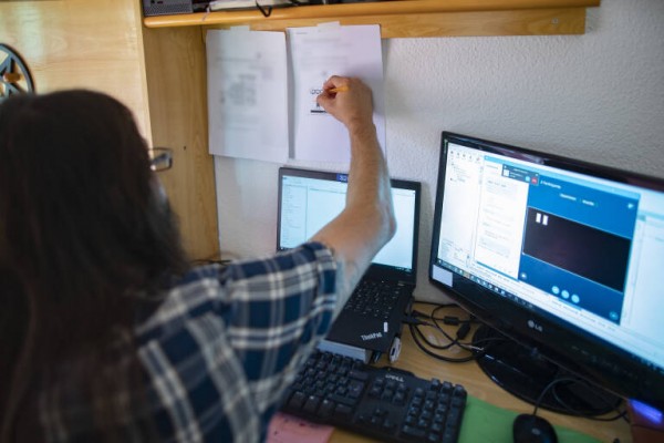 3 de cada 10 murcianos recibieron un dispositivo para teletrabajar durante 2020