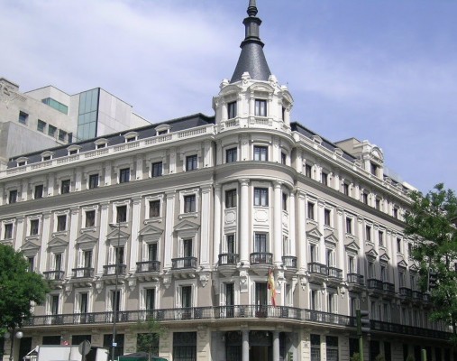 Competencia expedienta al Sabadell, Santander, Caixabank y Bankia por los avales ICO Covid