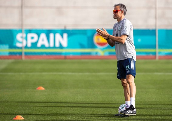 España repone fuerzas a la espera de Busquets
